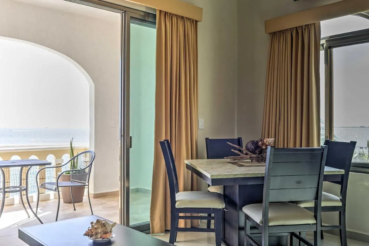 Oceanfront Cancun Condo In All Ritmo Resort 0*,